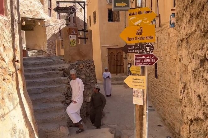 Private Nizwa - Al Hamra Old Village - Misfah Al Arbyeen - Full Day Tour - Al Hamra: an old village with a human scale