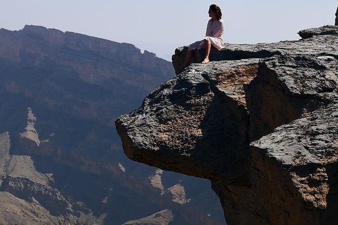 Private Overnight Nizwa & Jebel Akhdar Tour from Muscat - What the $551 price really covers