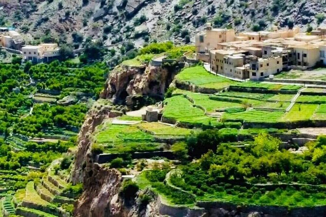 Private Overnight Nizwa & Jebel Akhdar Tour from Muscat - Nizwa Fort gives the first day a strong start