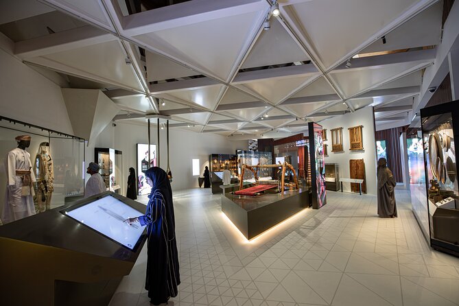Private Tour Nizwa Birkat Al Mouz and Oman Across Ages Museum - Inside Nizwa Fort for one hour