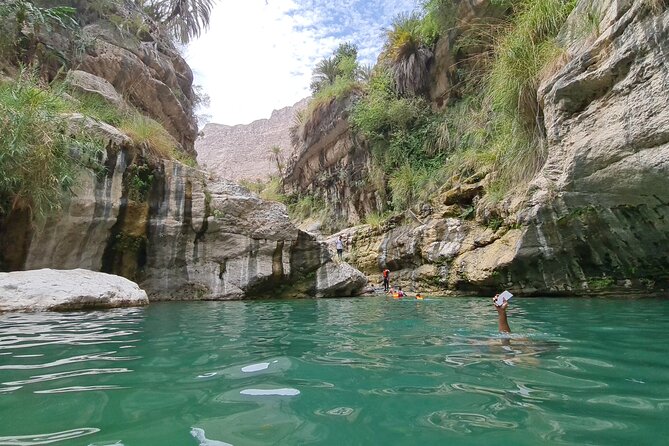 Private Wadi Tiwi - Bimmah Sinkhole - White Sand Beach - Full Day Tour - What The Private 4WD Format Adds
