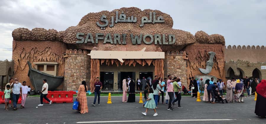 Safari World Zoo and Wahiba Sands with Sunset - Entering the Wahiba Sands by 4x4