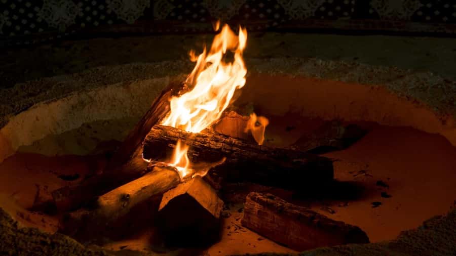 Salalah: Bedouin Tent Night Stay in Desert + Sunset Safari - Sunset with Arabic coffee and dates