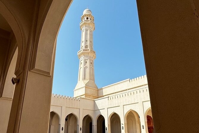 Salalah City Tour: Discover Salalahs Treasures with a Local Guide - Al Hosn Palace: a brief royal photo stop
