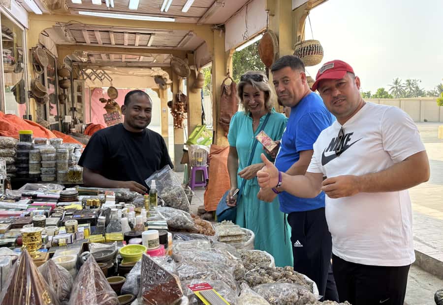 Salalah City Tour: Discover the Best of Oman’s Coastal Gem - Salalah’s markets: where daily life takes over