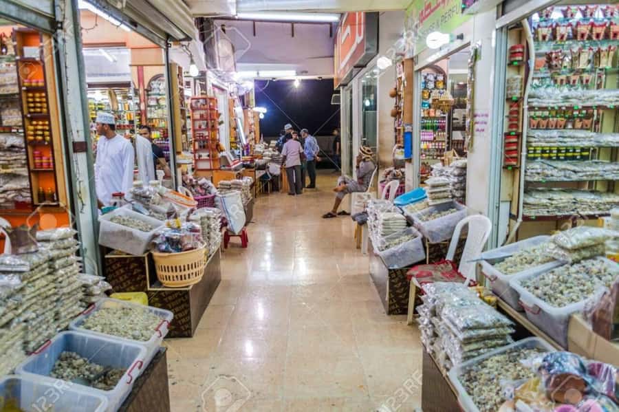 Salalah City Tours - Shopping for Frankincense at Al Hafah Souq