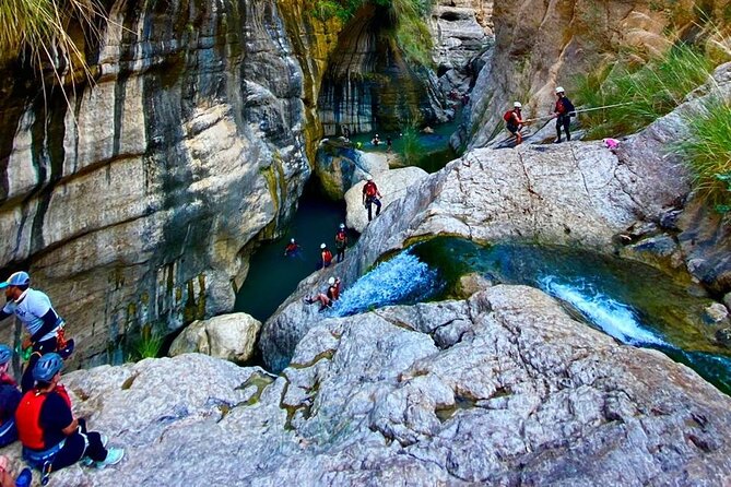 Sinkhole, Fins & Wadi Tiwi Explorer: Swim, Hike & Scenic Views - Bimmah Sinkhole, a short but photogenic stop