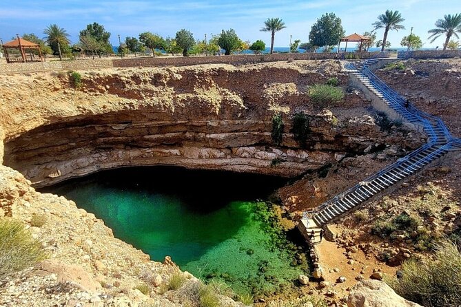 Sinkhole, Fins & Wadi Tiwi Explorer: Swim, Hike & Scenic Views - Fins Beach and the changing light