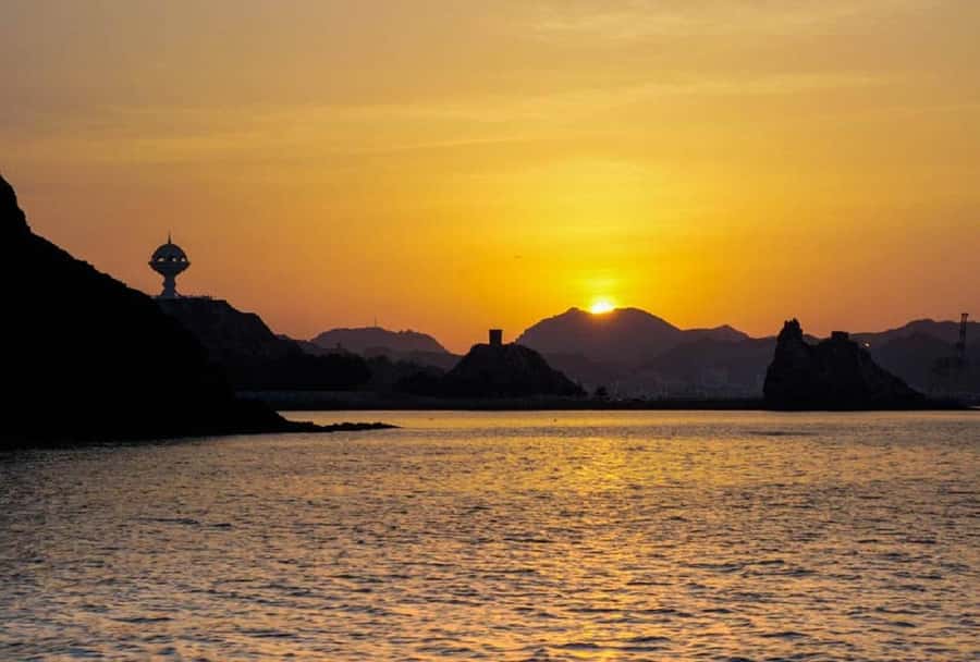 Sunset Dhow Cruise - Timing and pickup deserve extra attention