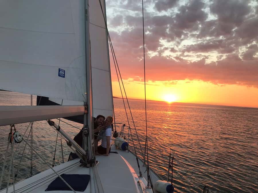 Sunset Dhow Cruise - How this compares with a regular Muscat sightseeing day