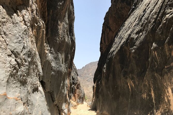 Tour Shahad 4 Days-3 Nights, Oman Tours Package - Day 4: Wadi Shab and the final swim at Bimmah Sinkhole