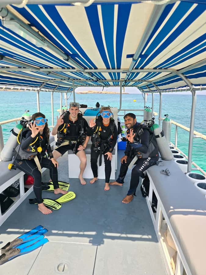 Try scuba Diving Tours To Daymaniyat Islands. - The beginner program: one scuba session and snorkeling
