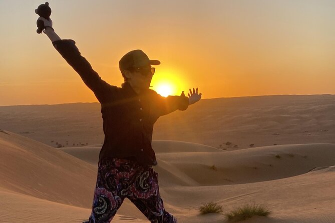 Wadi Bani Khalid and Wahiba Sands Desert with Sunset Watching - Watching the sunset over golden dunes