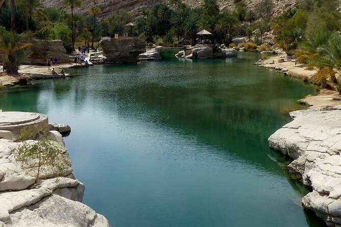 Wadi Shab and Bimmah Sinkhole 4X4 (Private Tour ) - Who should choose this Oman excursion?