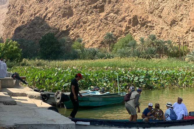 Wadi Shab and Bimmah Sinkhole Private Day Trip+Lunch - Bimmah Sinkhole and its small lake