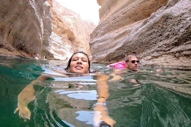Wadi Shab Coastal Trekking - The private format and guide support