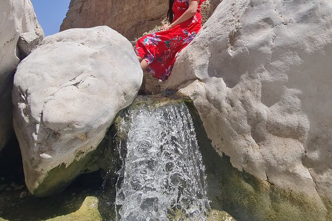 Wahiba Sands Desert and Wadi Hawar Private Tour - Camel riding and photographs on the dunes