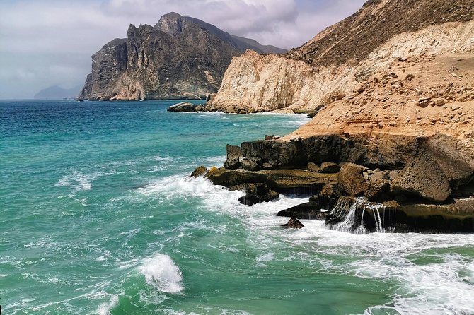 West Salalah, Al Mughsail Beach, White Beach, Frankincense Tree (Half day Tour) - A short route into West Salalah