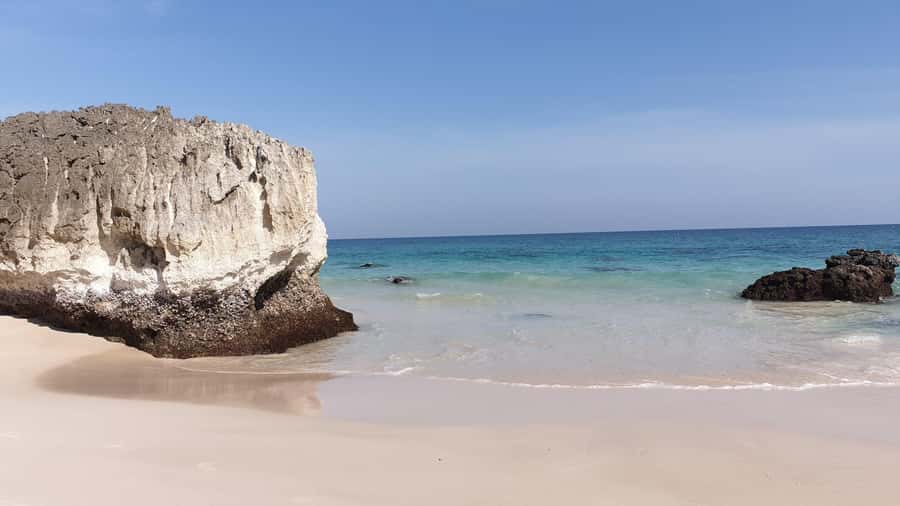 West Salalah: Caribbean of the Orient Fazayah Beaches & City - Lunch before the west coast