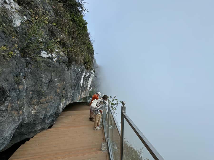 West Salalah Highlights: Coastal Wonders & Scenic Views - Shaat Viewpoint is the big camera stop