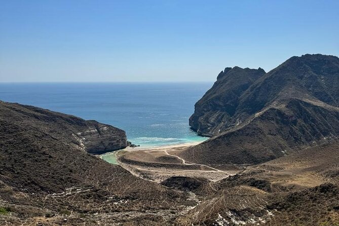 West Salalah Tour by VisitSalalah - Nabi Ayoub’s Tomb and the Jebel Viewpoint